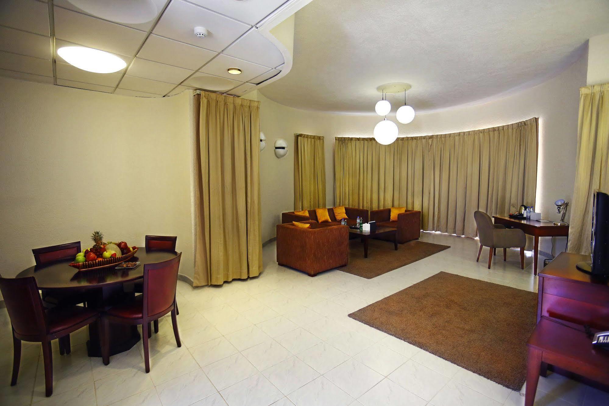 One To One Hotel & Resort Ain Al Faida Al Aïn Extérieur photo