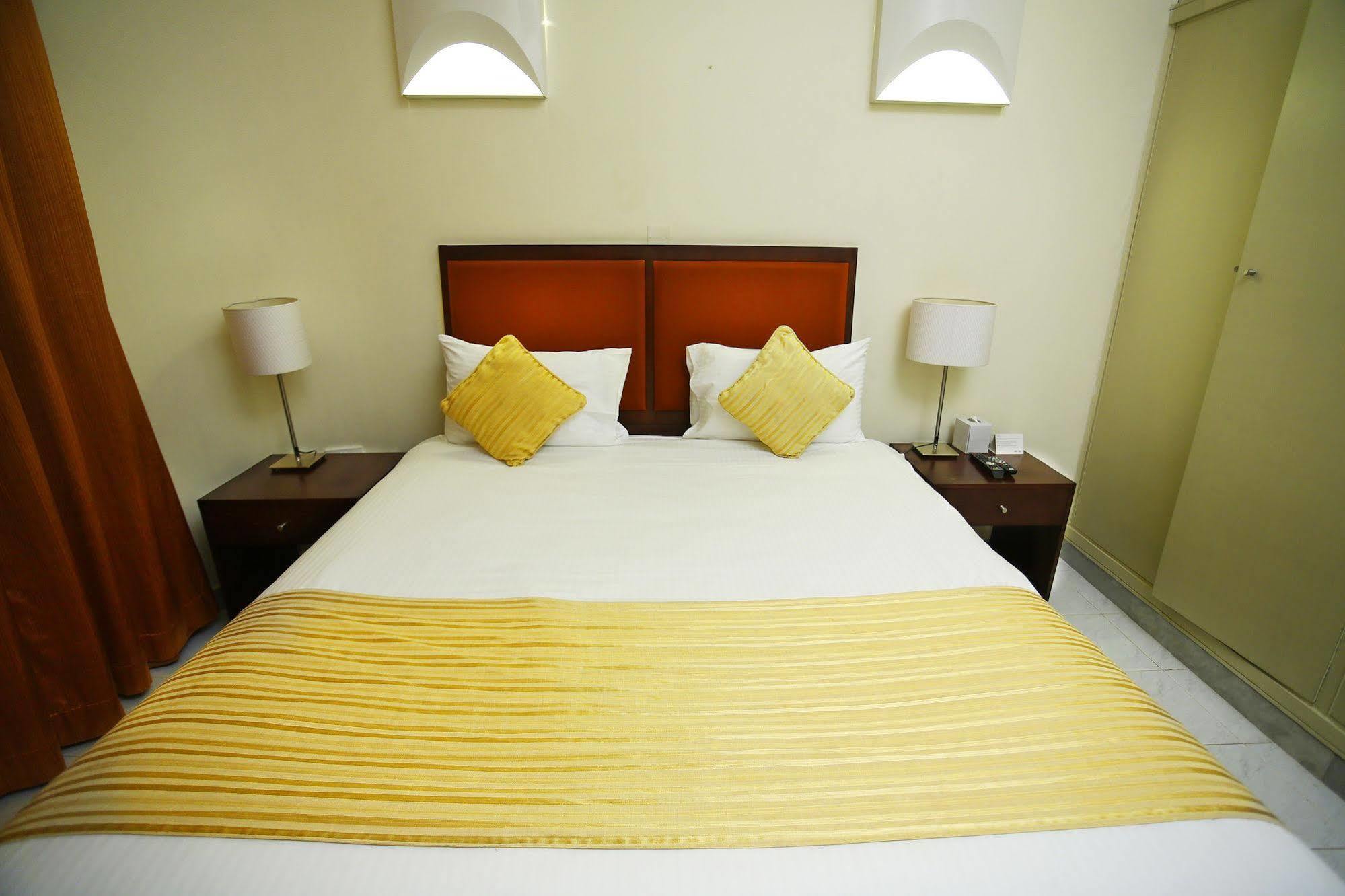 One To One Hotel & Resort Ain Al Faida Al Aïn Extérieur photo