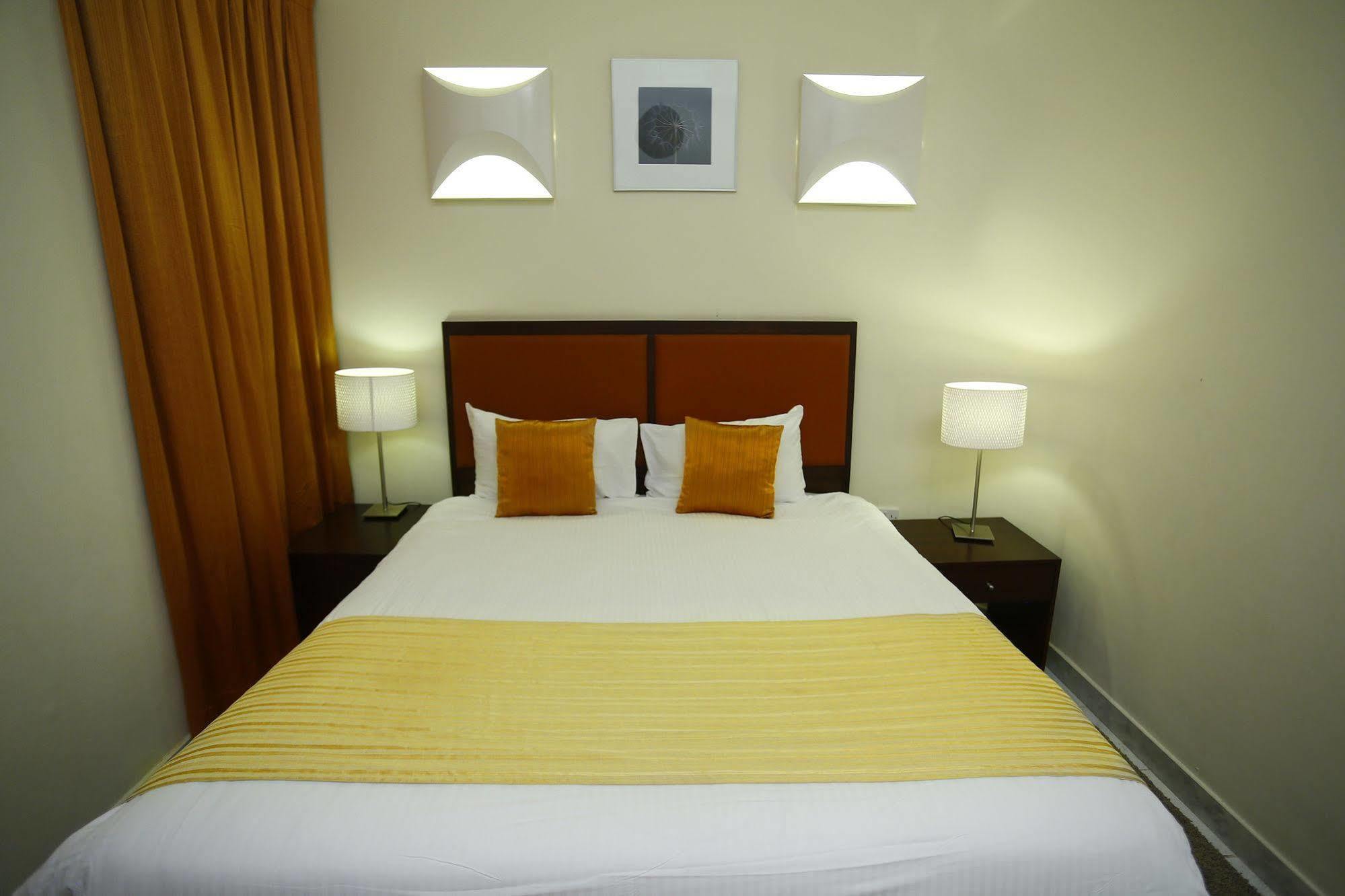 One To One Hotel & Resort Ain Al Faida Al Aïn Extérieur photo
