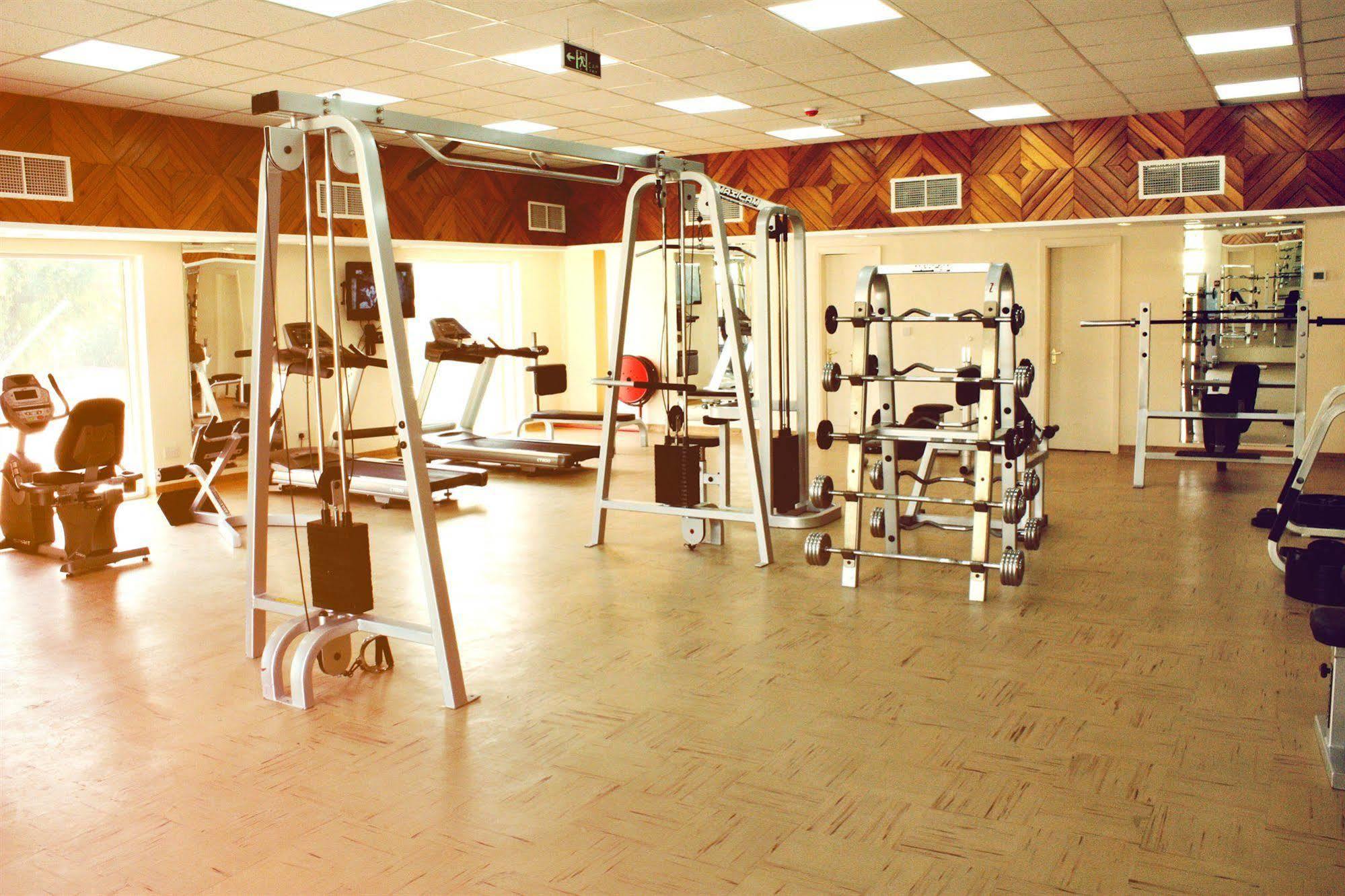 One To One Hotel & Resort Ain Al Faida Al Aïn Extérieur photo