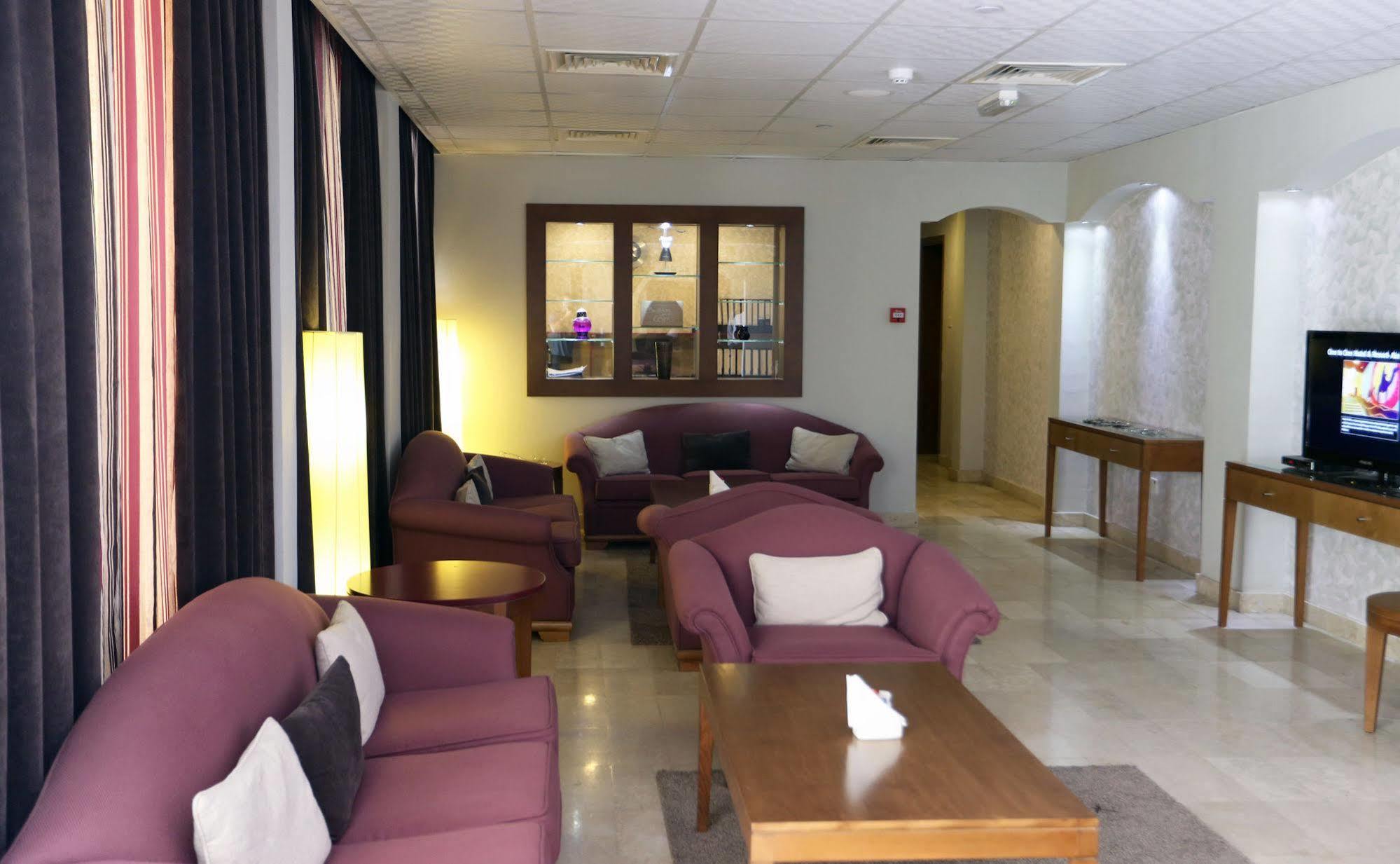 One To One Hotel & Resort Ain Al Faida Al Aïn Extérieur photo